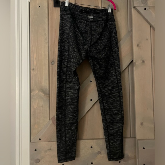 Express Space Dye Performance Legging - Picture 4 of 6